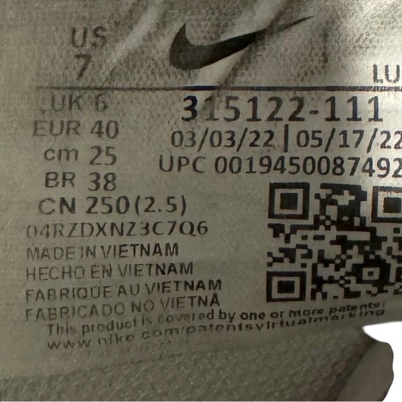 Nike Air Force 1 Low Iridescent Glow – Size 7M/8W - Picture 9 of 9